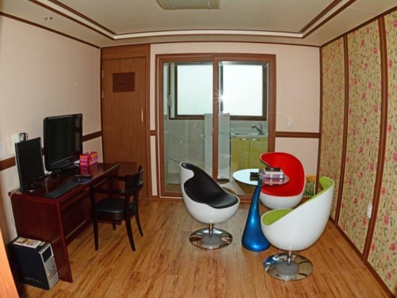 Hillstay Residence Hotel Gumi Buitenkant foto