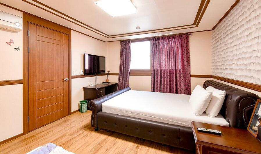 Hillstay Residence Hotel Gumi Buitenkant foto