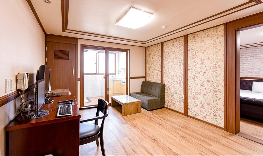 Hillstay Residence Hotel Gumi Buitenkant foto