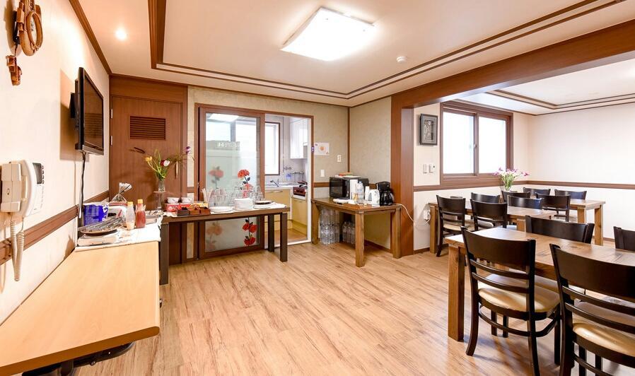 Hillstay Residence Hotel Gumi Buitenkant foto